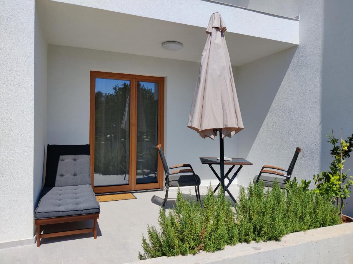 Apartments Grape Пировац Экстерьер фото