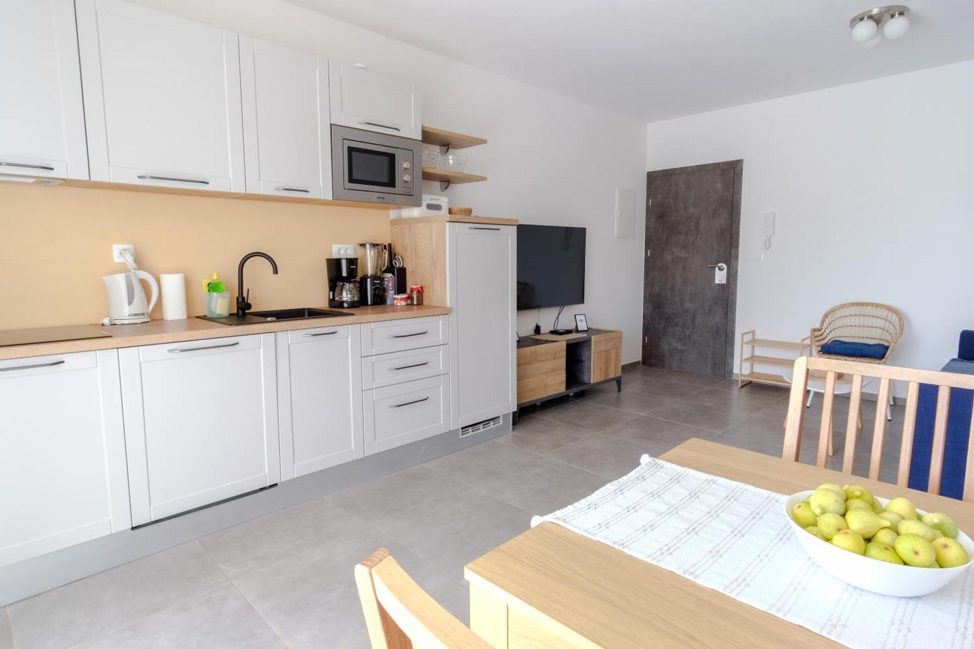 Apartments Grape Пировац Экстерьер фото