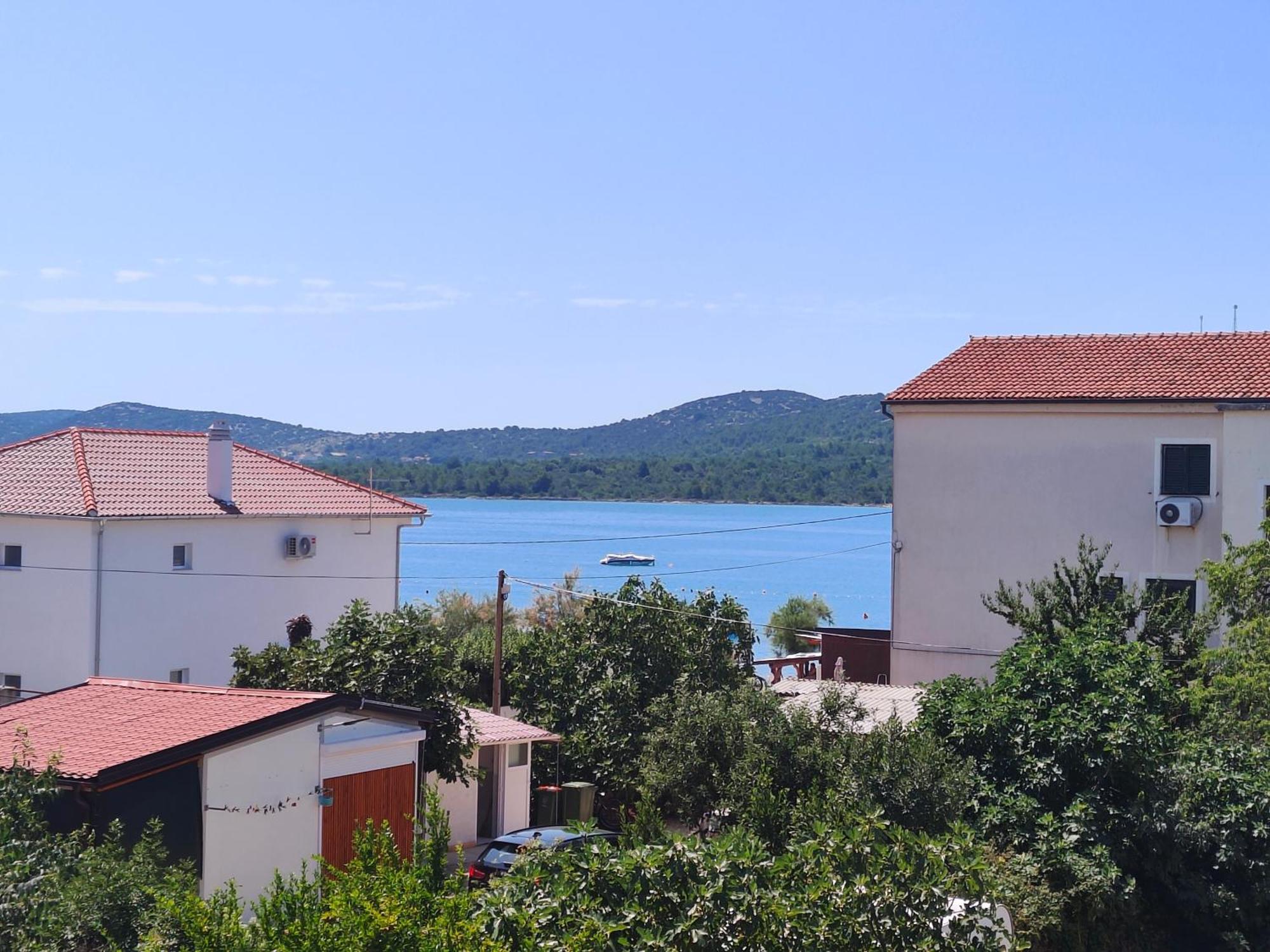 Apartments Grape Пировац Экстерьер фото
